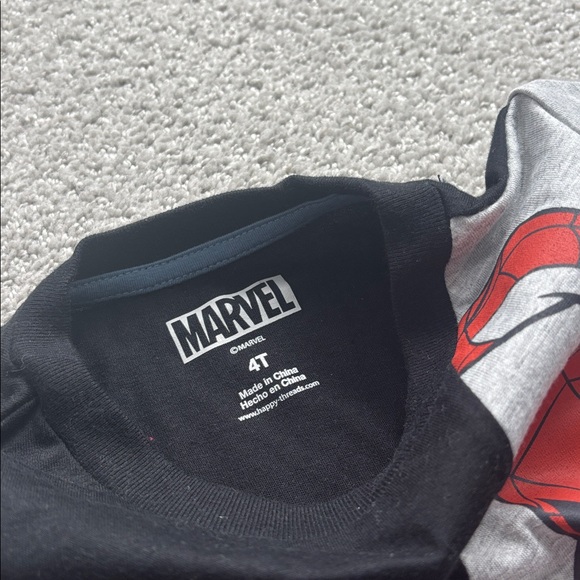 NWOT Marvel Spider-Man T-Shirt - Picture 3 of 4